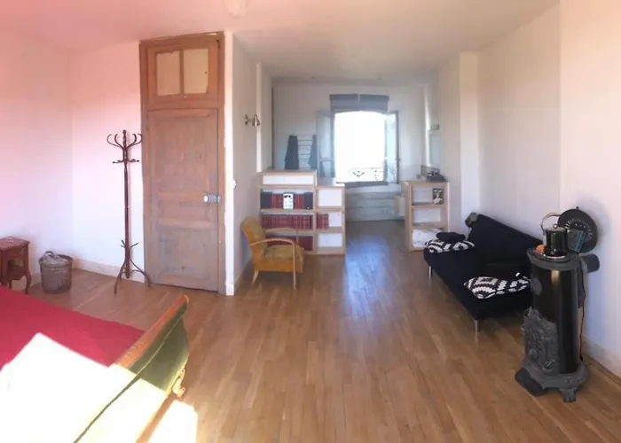 منزل للإقامة Librairie Abelard Montolieu